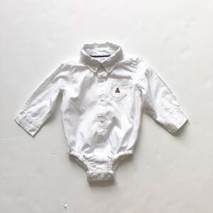 BABygap White button down diaper shirt EUC 6-12m